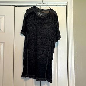 Very cute and simple Buckle tshirt🖤